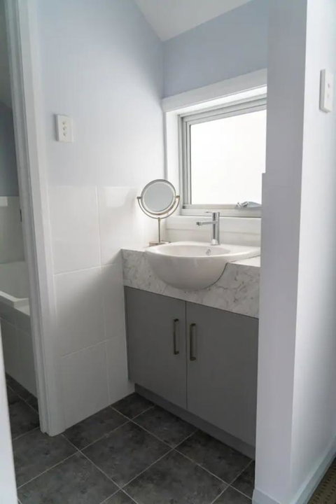 Gawler Townhouse 3 Bedroom - Sydney Tourism 13