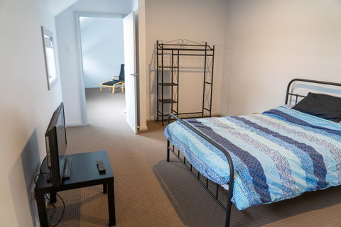 Gawler Townhouse 3 Bedroom - Sydney Tourism 28