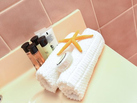 Franklin Beachfront Apartments - Sydney Tourism 17