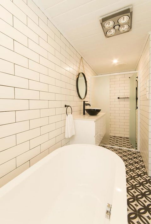 The Manor Basket Range - Sydney Tourism 1
