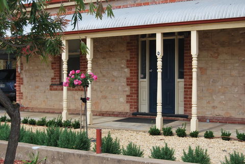 Jacaranda Cottage - Sydney Tourism 13
