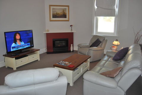 Jacaranda Cottage - Sydney Tourism 2