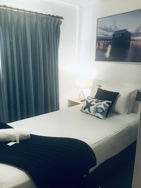 OCEAN BREEZE MOTEL - Sydney Tourism 10