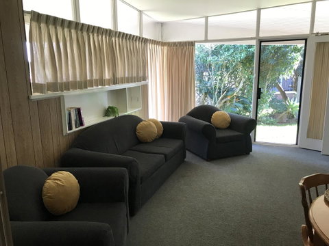 OCEAN BREEZE MOTEL - Sydney Tourism 12
