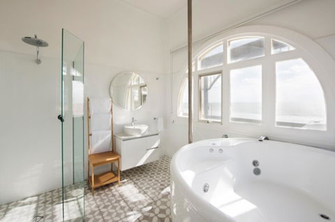 Seawall Apartments - Sydney Tourism 10
