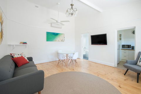 Seawall Apartments - Sydney Tourism 22