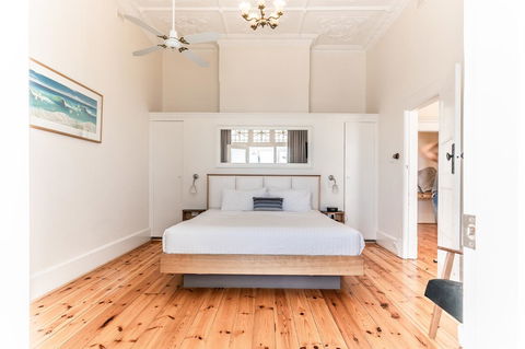Seawall Apartments - Sydney Tourism 6