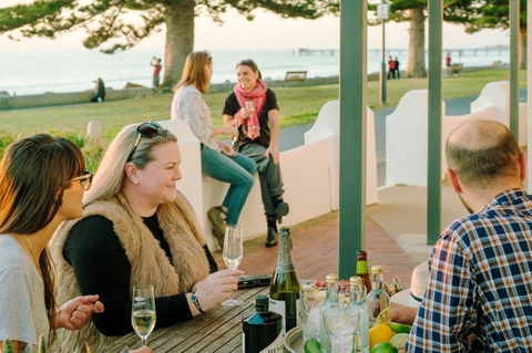 Seawall Apartments - Sydney Tourism 31
