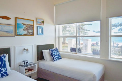 Seawall Apartments - Sydney Tourism 11
