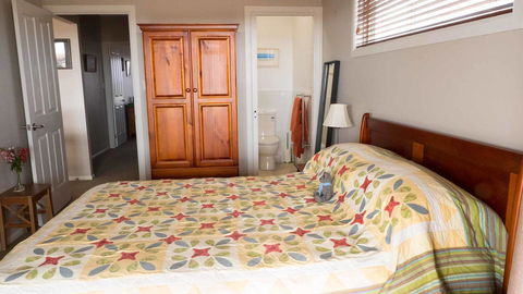Rezare House Bed & Breakfast - Sydney Tourism 14
