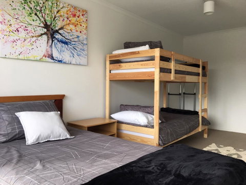 Windsor Gardens Home - Sydney Tourism 4