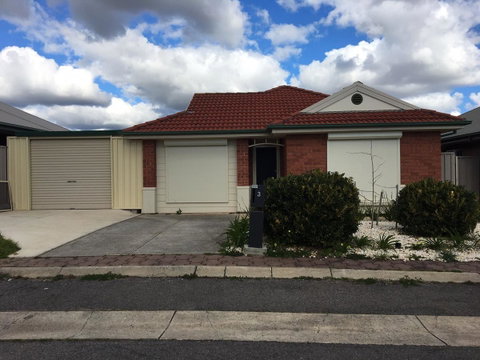 Windsor Gardens Home - Sydney Tourism 17