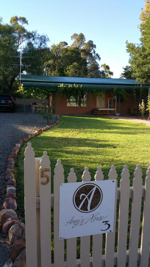 Amy\'s House Bed & Breakfast - Sydney Tourism 11