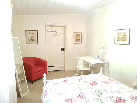 Amy\'s House Bed & Breakfast - Sydney Tourism 8