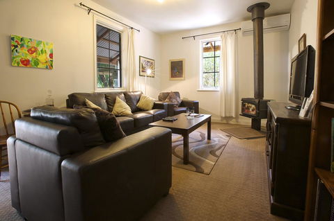 Amy\'s House Bed & Breakfast - Sydney Tourism 6