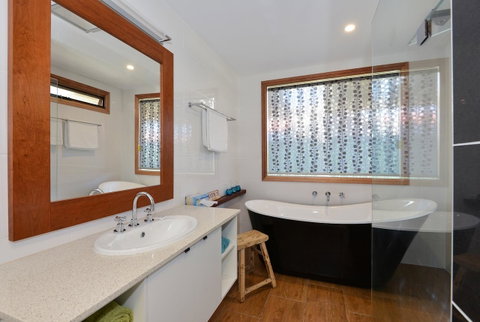 Trafalgar Premium Vintage Suites - Sydney Tourism 5