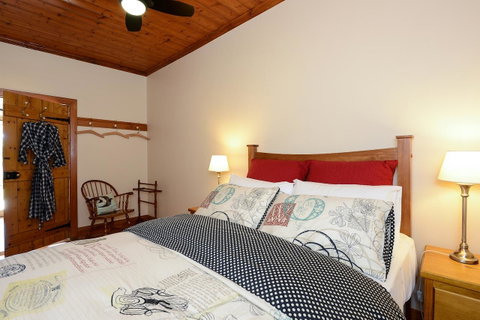Trafalgar Premium Vintage Suites - Sydney Tourism 23