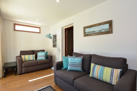 Trafalgar Premium Vintage Suites - Sydney Tourism 21