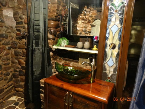Di's Place - Sydney Tourism 14