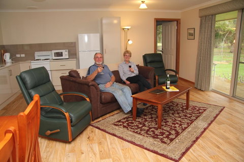 Camawald Coonawarra Cottage B&B - Sydney Tourism 4