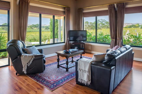 Barossa Shiraz Estate - Sydney Tourism 14