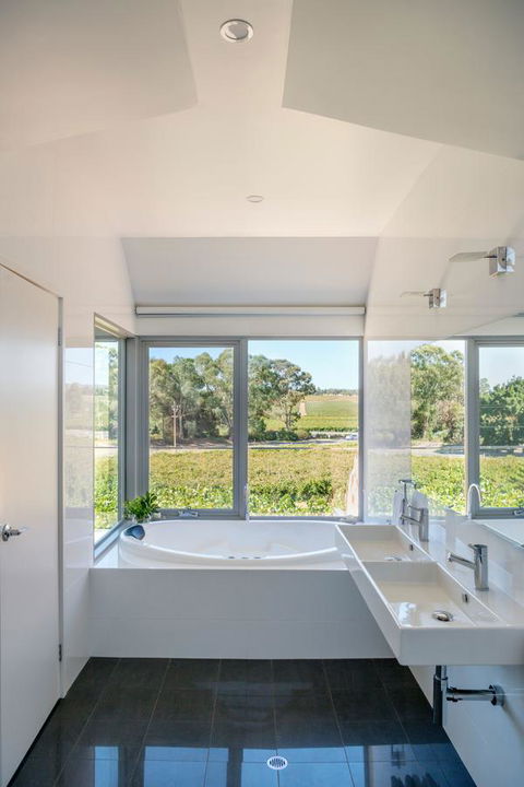 Barossa Shiraz Estate - Sydney Tourism 21