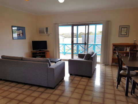 Marion Bay Holiday Villas - Sydney Tourism 1