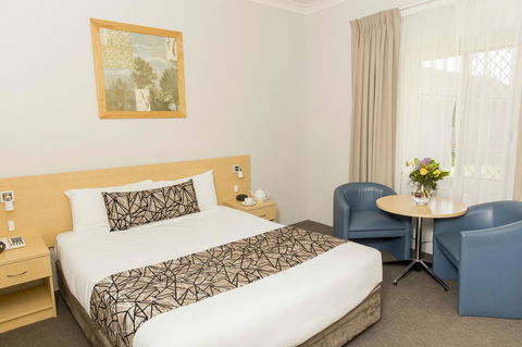 Bathurst Motor Inn - Sydney Tourism 3
