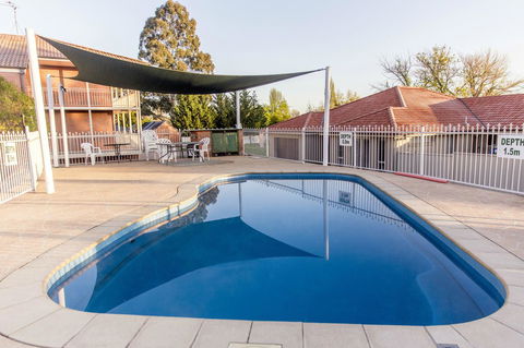 Bathurst Motor Inn - Sydney Tourism 5