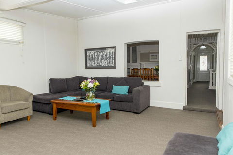 Bathurst Motor Inn - Sydney Tourism 31