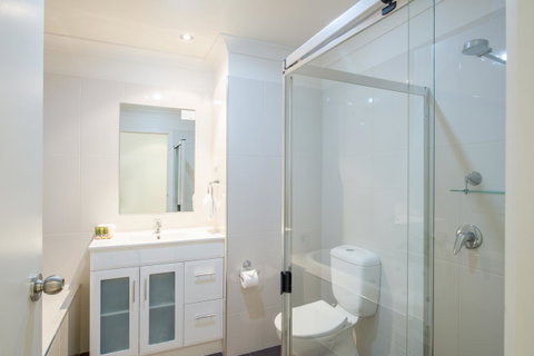 Clare Country Club - Sydney Tourism 24