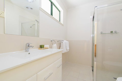 Clare Country Club - Sydney Tourism 9