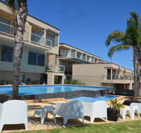The Bluff Resort Apartments - Sydney Tourism