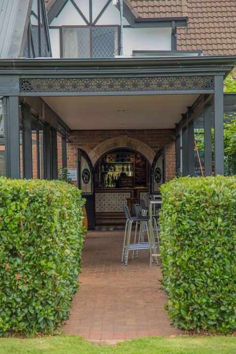 Mick O\'Sheas - Sydney Tourism 40
