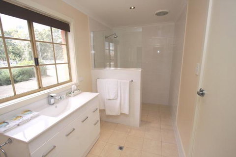 Clare Central - Sydney Tourism 9
