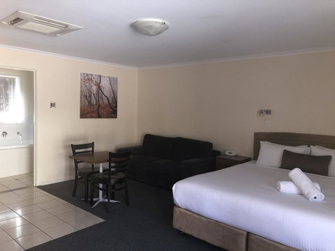 Clare Central - Sydney Tourism 4