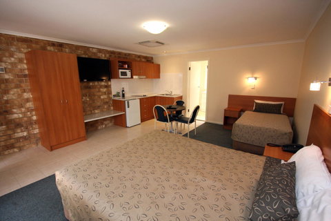 Clare Central - Sydney Tourism 19