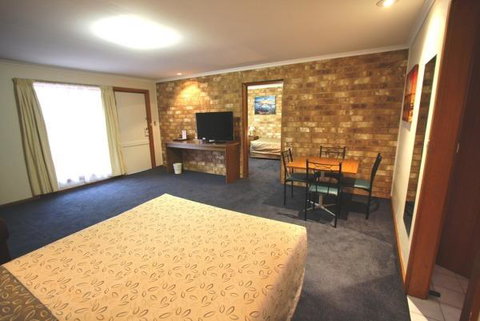 Clare Central - Sydney Tourism 13