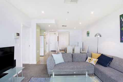 Beachside Luxury & Comfort, Ocean Views In Glenelg - Sydney Tourism 10