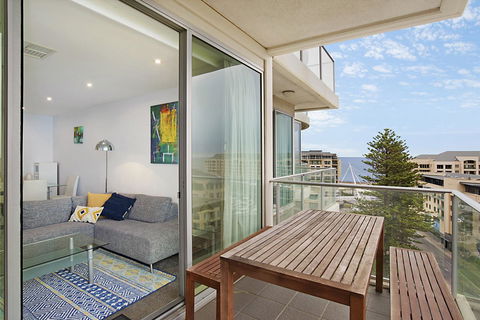 Beachside Luxury & Comfort, Ocean Views In Glenelg - Sydney Tourism 1