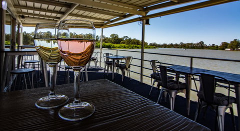 Murray River Queen - Sydney Tourism 15