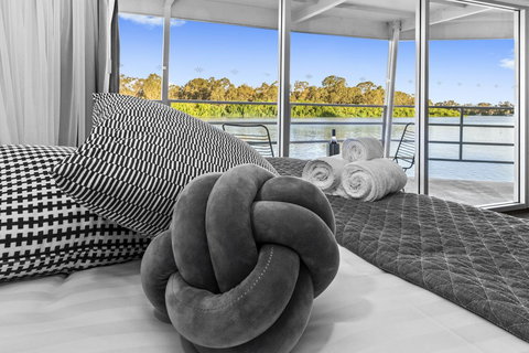Murray River Queen - Sydney Tourism 8