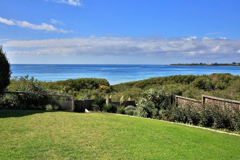 Culburra Beachhouse - Sydney Tourism 17