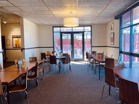 Opal Inn Hotel, Motel, Caravan Park - Sydney Tourism 27