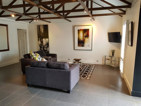 Irongate Studio B&B - Sydney Tourism 9