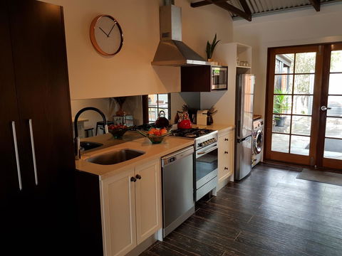 Irongate Studio B&B - Sydney Tourism 5
