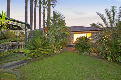 The Palms - Sydney Tourism 24