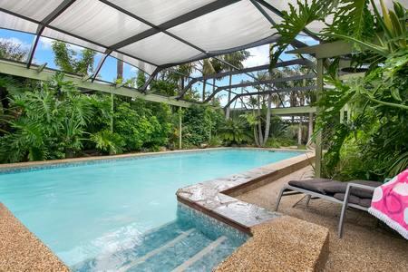 The Palms - Sydney Tourism 1