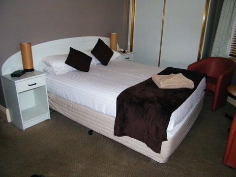 Grand Tasman Hotel - Sydney Tourism 23