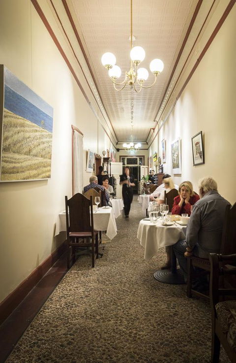 The Rising Sun Hotel - Sydney Tourism 16